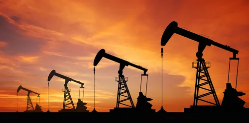 Petróleo fecha em queda com dúvidas sobre capacidade da Opep+ em reduzir oferta