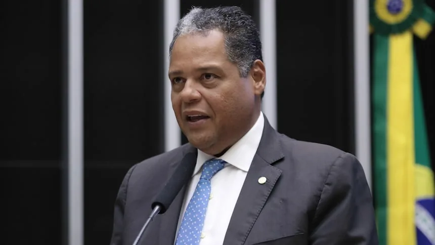 Disputa pela Câmara: o que Antonio Brito, líder do PSD, pensa sobre economia?