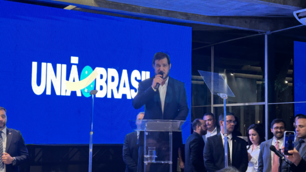 Antonio Rueda assume presidência do União Brasil com ACM Neto