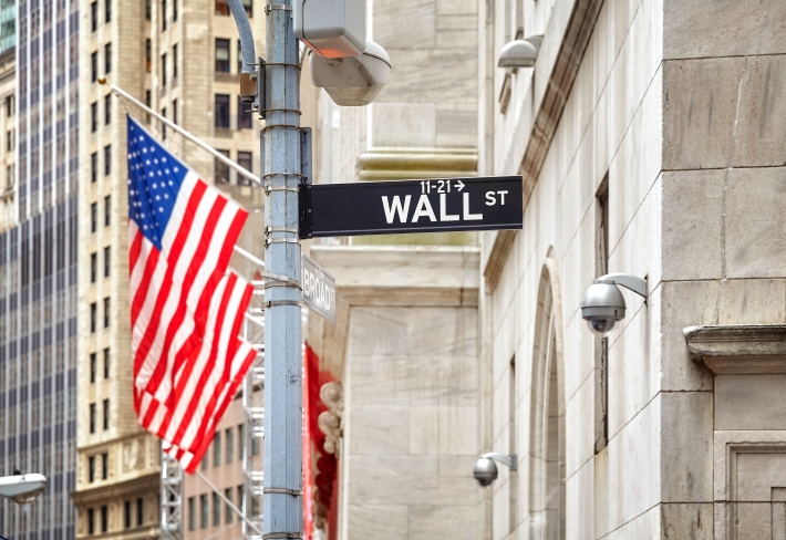 Bolsas de NY fecham mistas, apesar de novos recordes do S&P 500 e Nasdaq