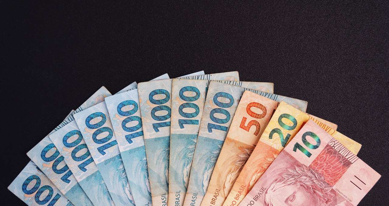 Brasileiros têm R$ 8,15 bilhões ‘esquecidos’ em bancos; saiba como recuperar seu dinheiro