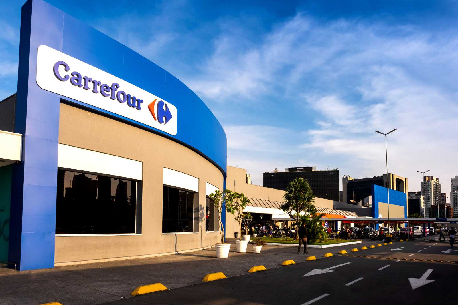 Carrefour prorroga congelamento de preços no Rio Grande do Sul para fim de junho