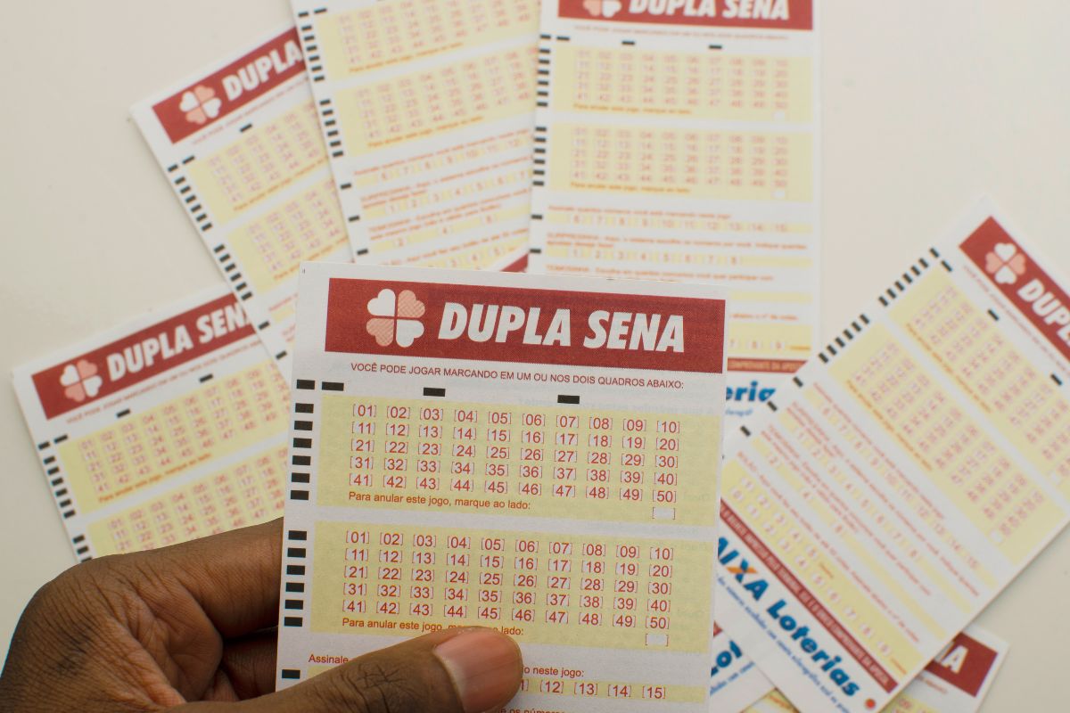 Dupla Sena 2678: confira as dezenas sorteadas para o prêmio de R$ 2,4 milhões
