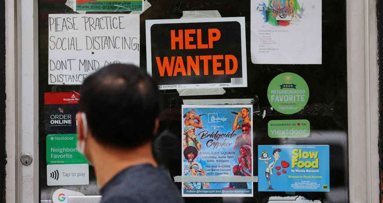 JOLTs: Vagas de emprego em aberto nos EUA caem mais do que o esperado em abril