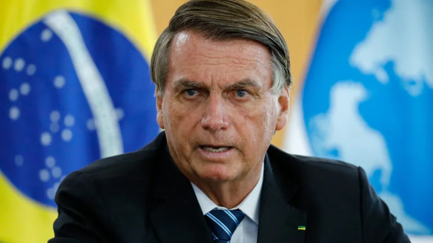 “Não existem crianças trans”, diz post compartilhado por Bolsonaro