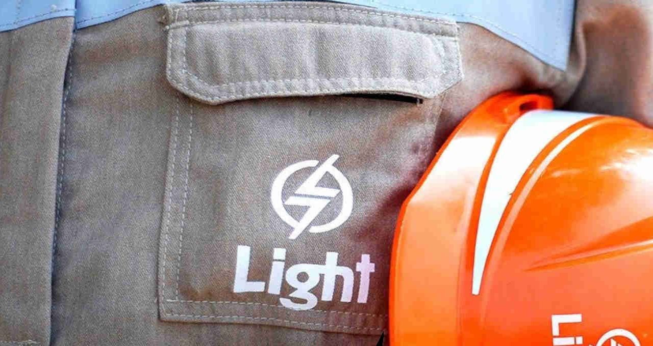 Light (LIGT3) tem plano de recuperação judicial aprovado pela Justiça e anuncia bloqueio na negociação de debêntures; confira