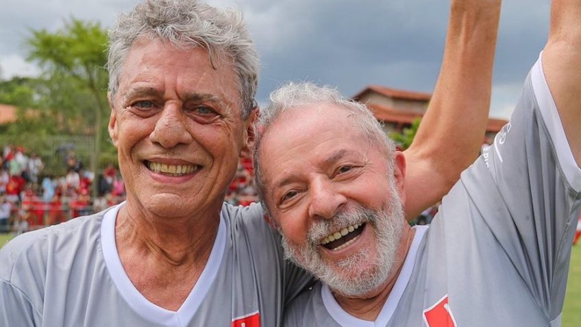 Lula e governistas desejam feliz aniversário a Chico Buarque