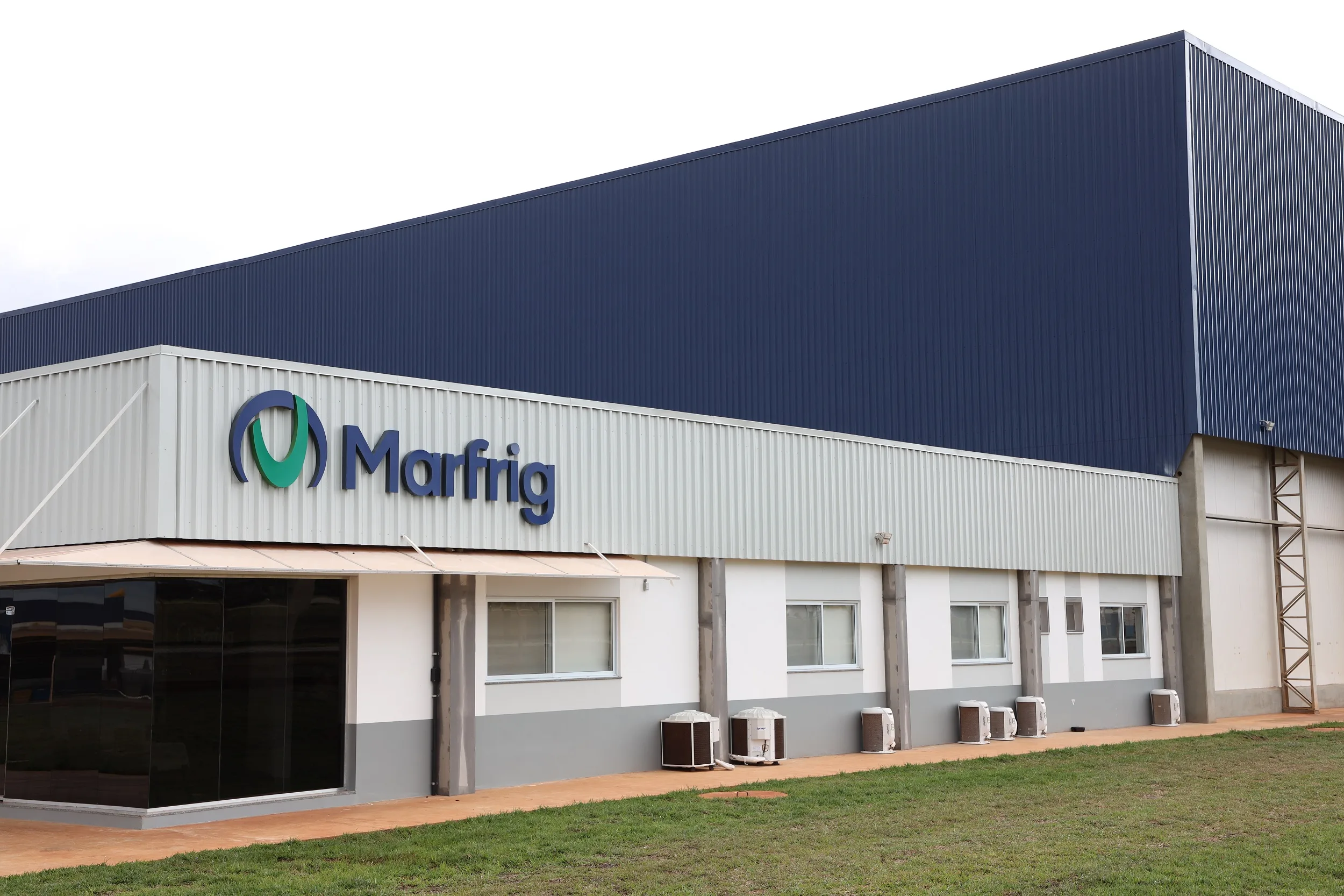 Marfrig (MRFG3) recompra títulos que somam US$ 100,3 milhões; saiba mais