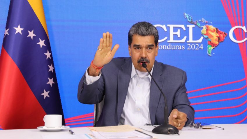 Maduro acusa adversários políticos de planejar um golpe de Estado