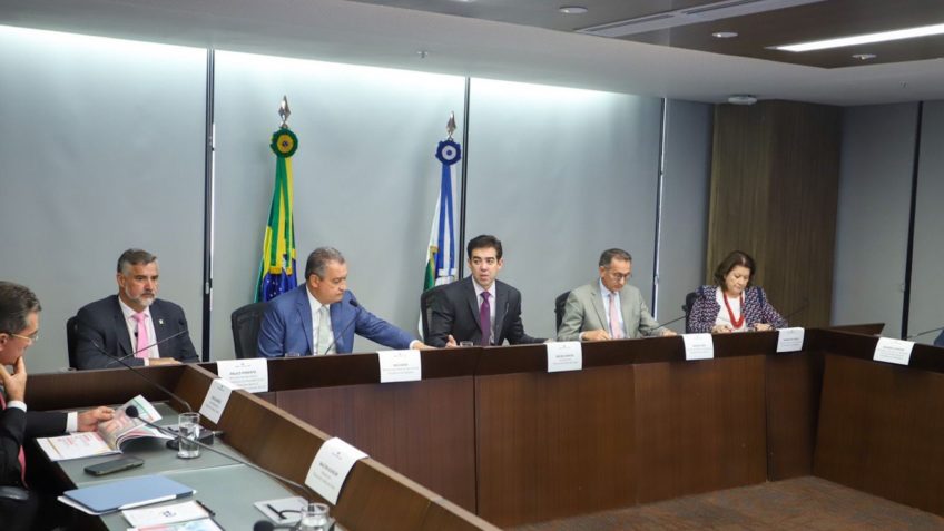 Governo Lula se reúne com TCU para tratar de ações no RS