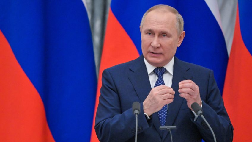 Putin diz que continuará o fortalecimento de “tríade nuclear”