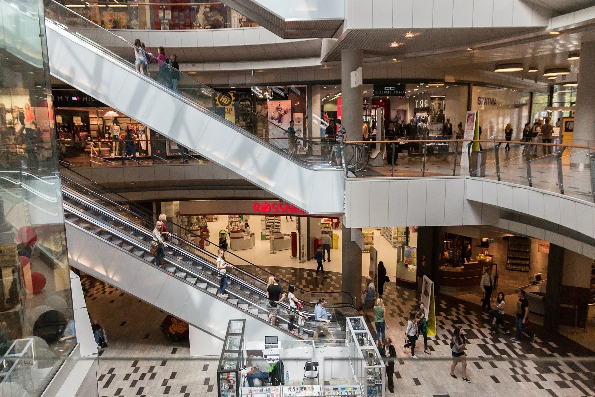 Shoppings (finalmente) abrem lojas em maio – e uma empresa da Bolsa se destaca