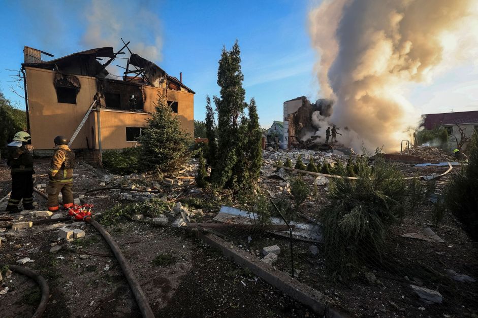 Bombas russas atingem Kharkiv e deixam seis feridos na Ucrânia