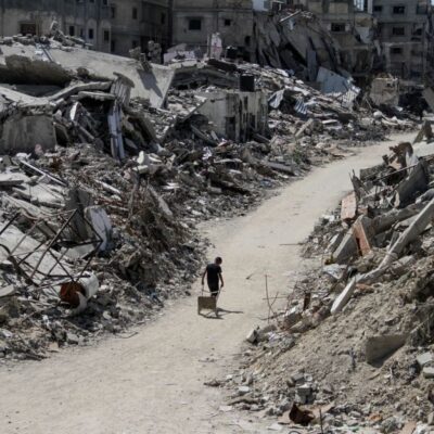 Ao menos 22 pessoas morreram em ataque na Faixa de Gaza, diz Cruz Vermelha