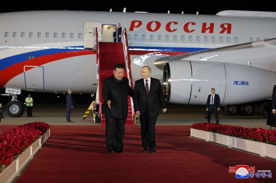 Putin e Kim Jong-un fazem reunião fechada para discutirem “questões sensíveis”, diz mídia estatal