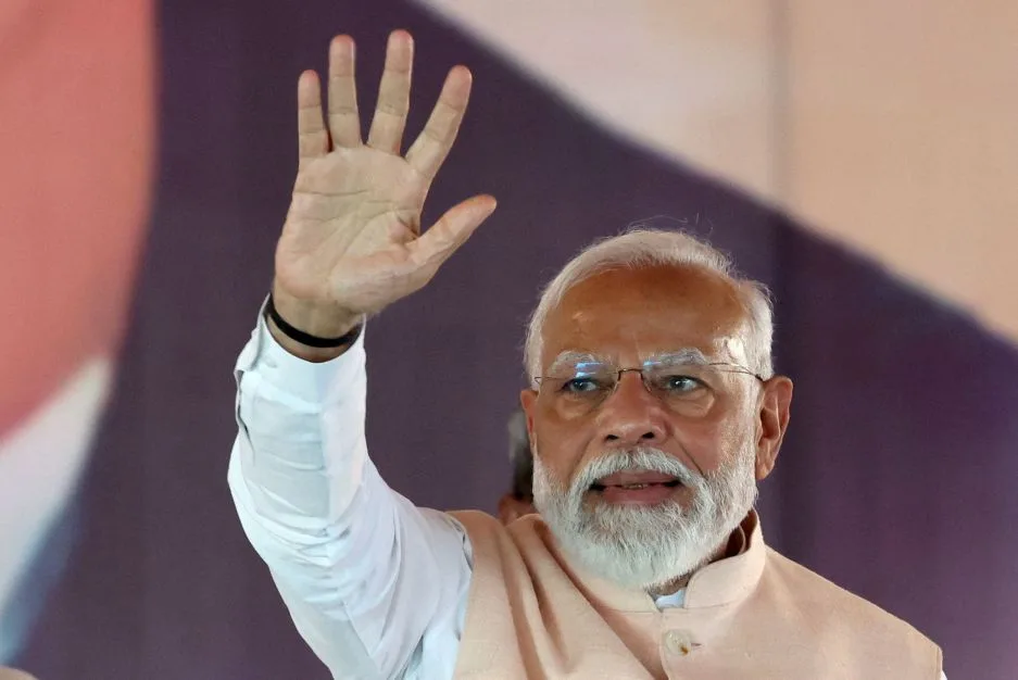 Autoridades eleitorais da Índia confirmam vitória da aliança de Narendra Modi