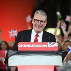 Keir Starmer, do partido trabalhista, promete mudança após vitória nas eleições britânicas