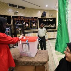 Eleições no Irã: baixa participação de eleitores preocupa no 2º turno