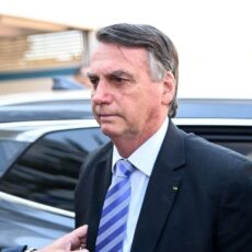 Polícia Federal indicia ex-presidente Jair Bolsonaro por caso das joias, diz jornal