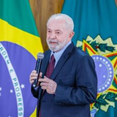 Lula reafirma compromisso de continuar investindo em educação