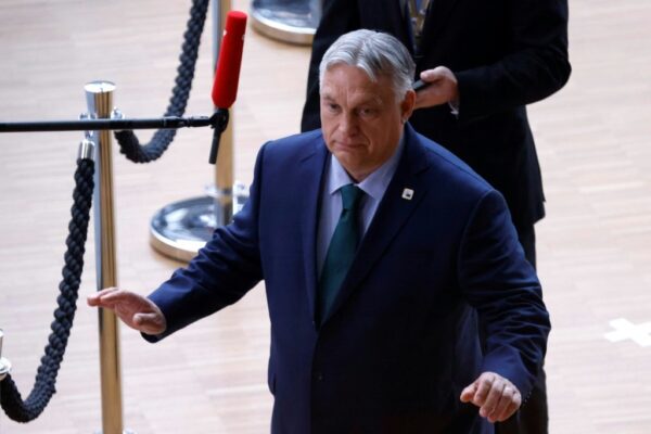 Orban visita Ucrânia pela primeira vez desde o início da guerra apesar das tensões