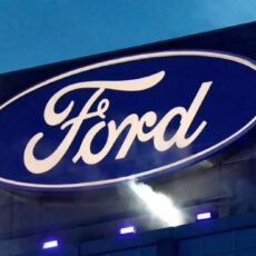 Ford “engata ré” nos EUA com erros do passado